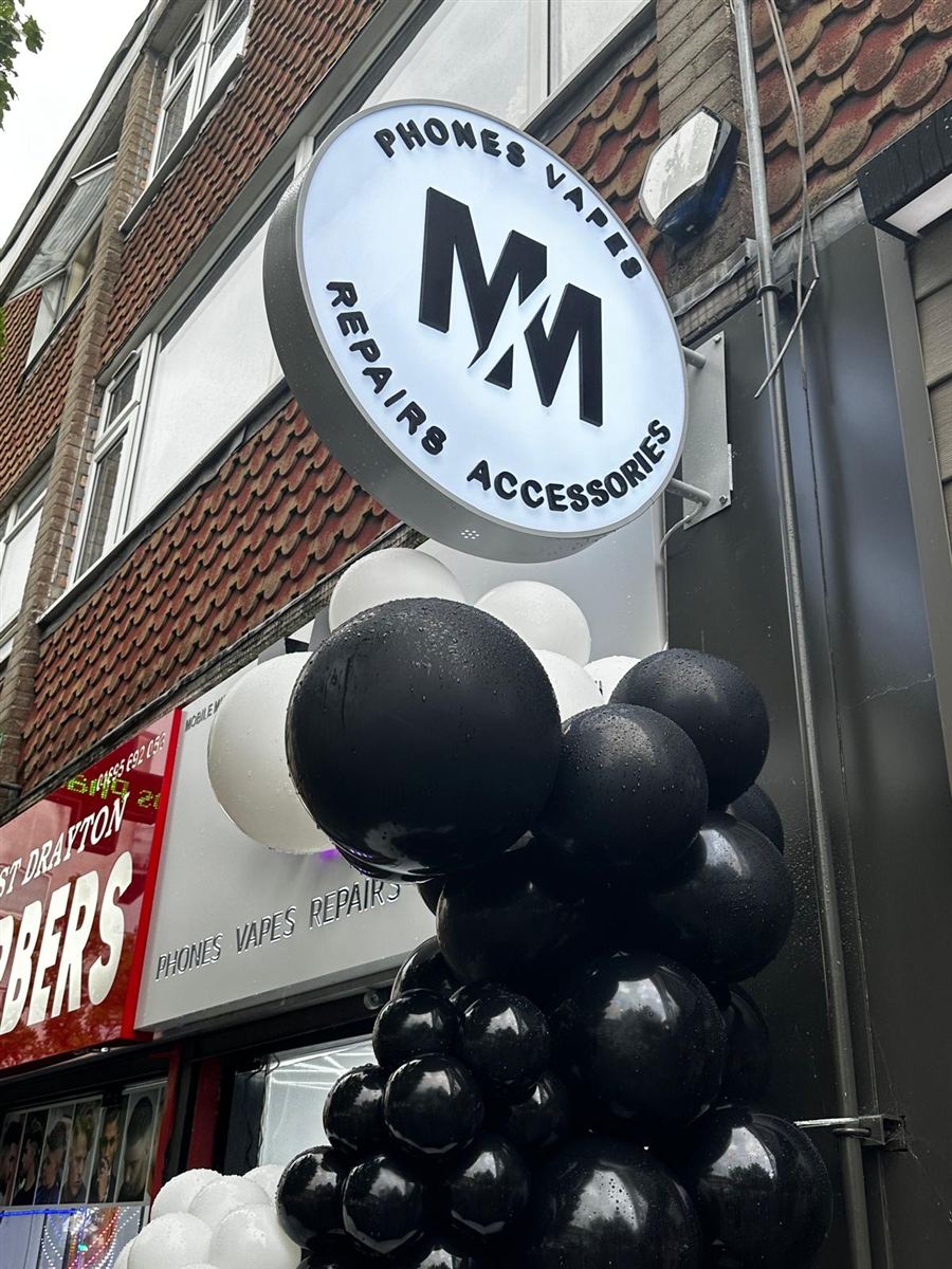 Mobile Mist phone repair and vape shop sign at 82 High Street, Yiewsley, West Drayton UB7 7DS